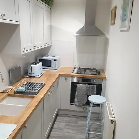 Self Contained Flat With Private Garden & Parking Apartamento Sandown Exterior foto