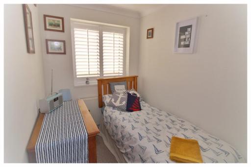 Apartment Self Contained Flat With Private Garden & Parking Sandown